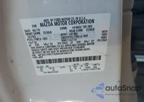 2010 Mazda Tribute I z USA, uszkodzony, nr VIN 4F2CY0C72AKM10013